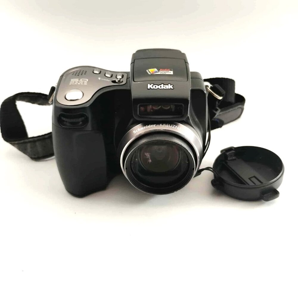 Kodak EasyShare DX7590 5.0MP Digital Camera – 10x Optical Zoom – Tested w/ Case